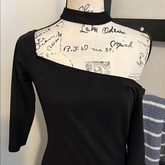 Bebe Elegant Black Choker One-Shoulder Dress Party Event Wedding Guest - Picture 2 of 11